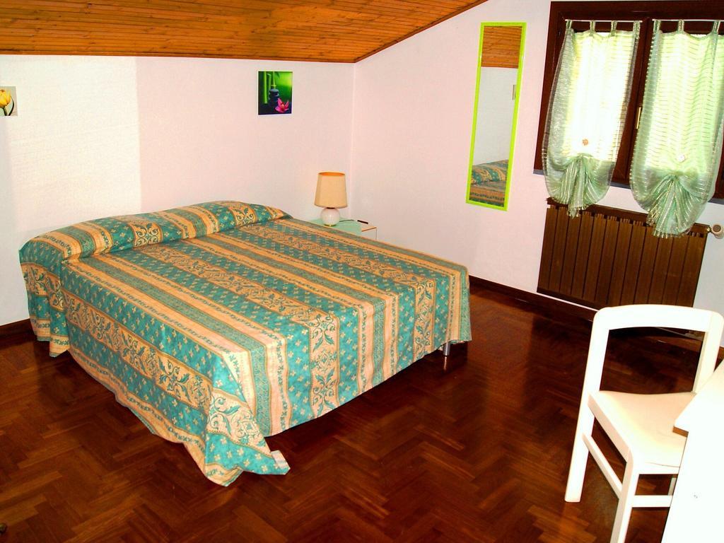 Villa Imperia Room photo